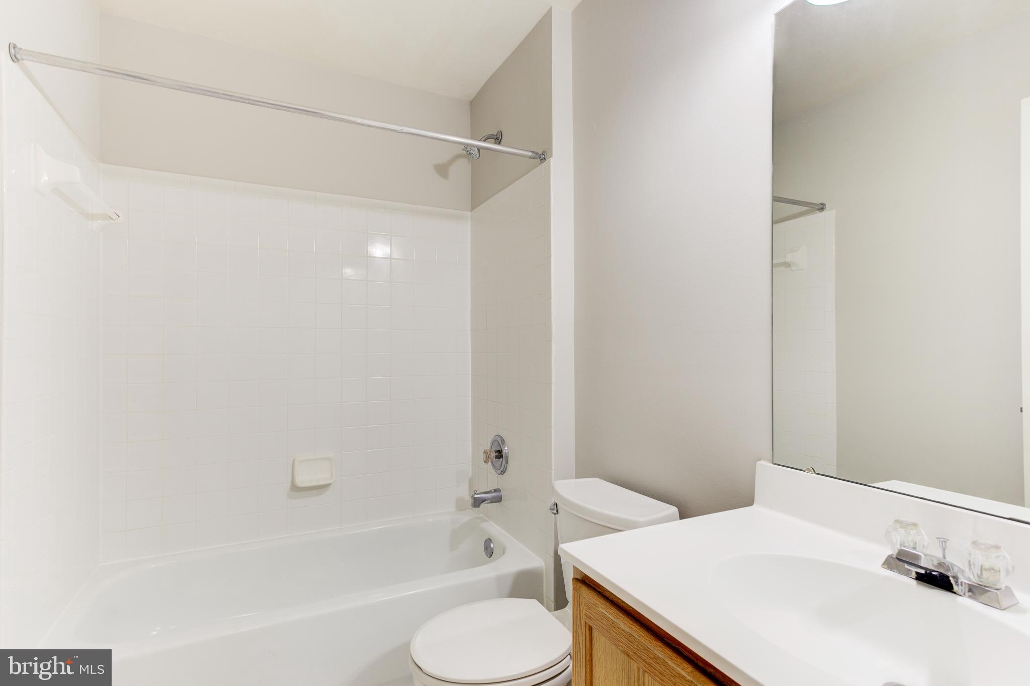 MADISON LANE - Residential Lease