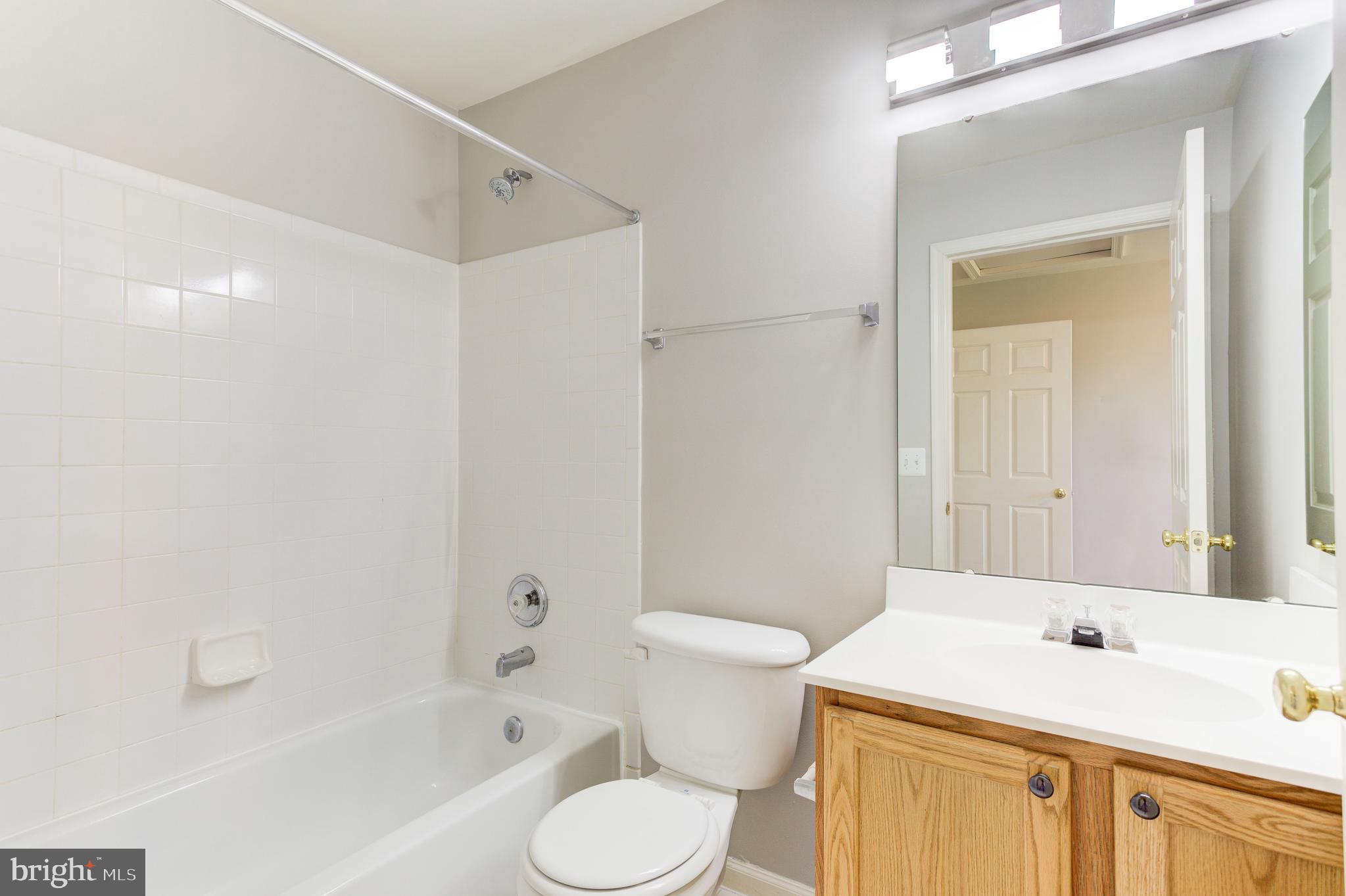 MADISON LANE - Residential Lease