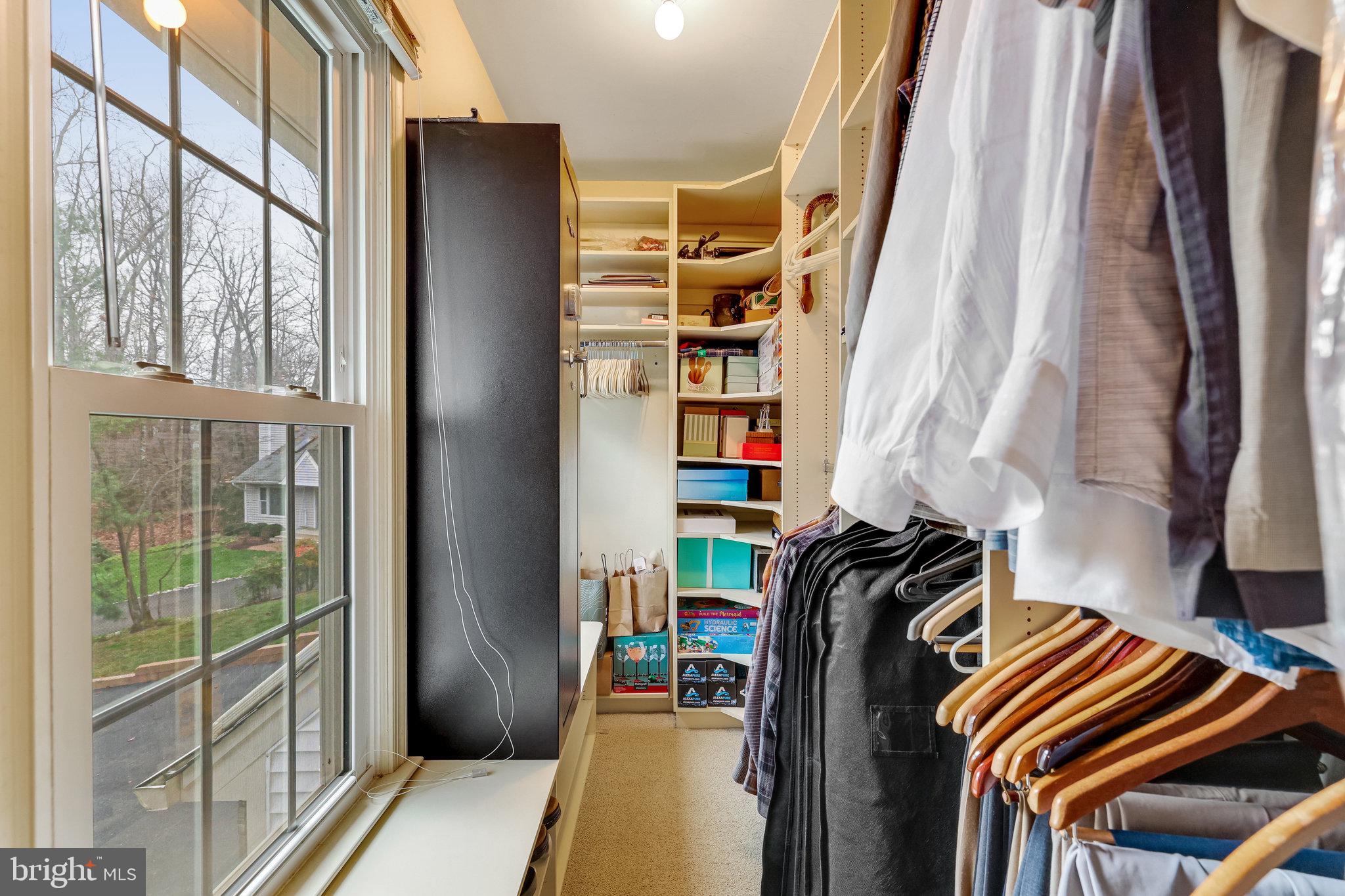 VALEWOOD MANOR - Residential