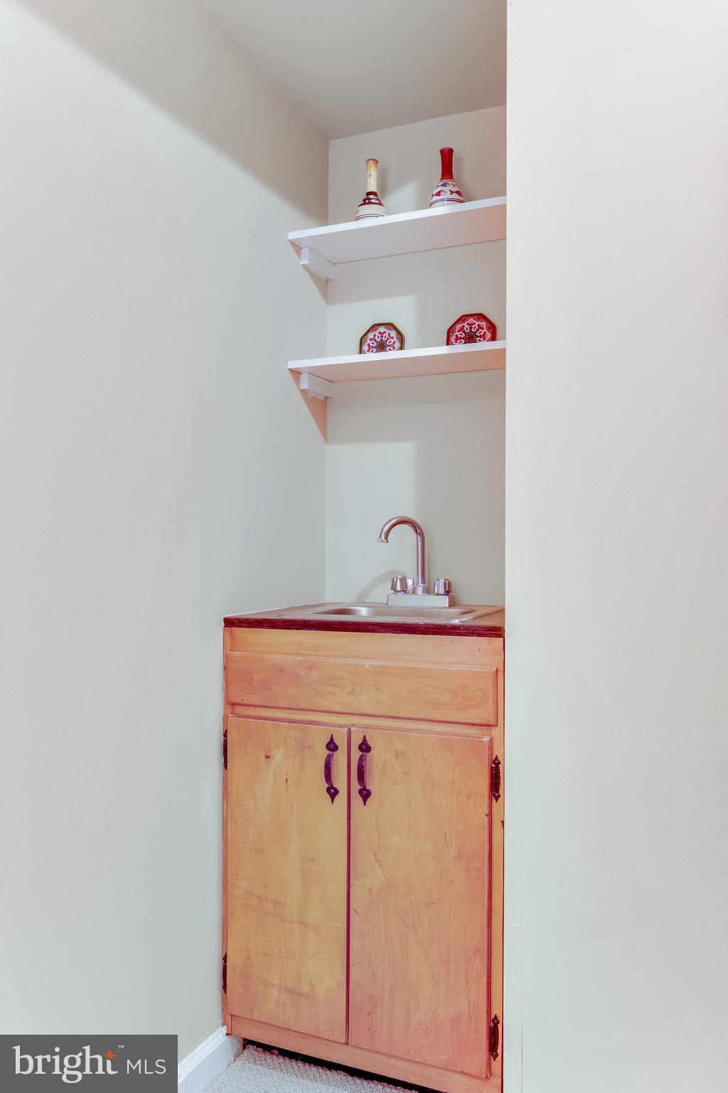 VALEWOOD MANOR - Residential