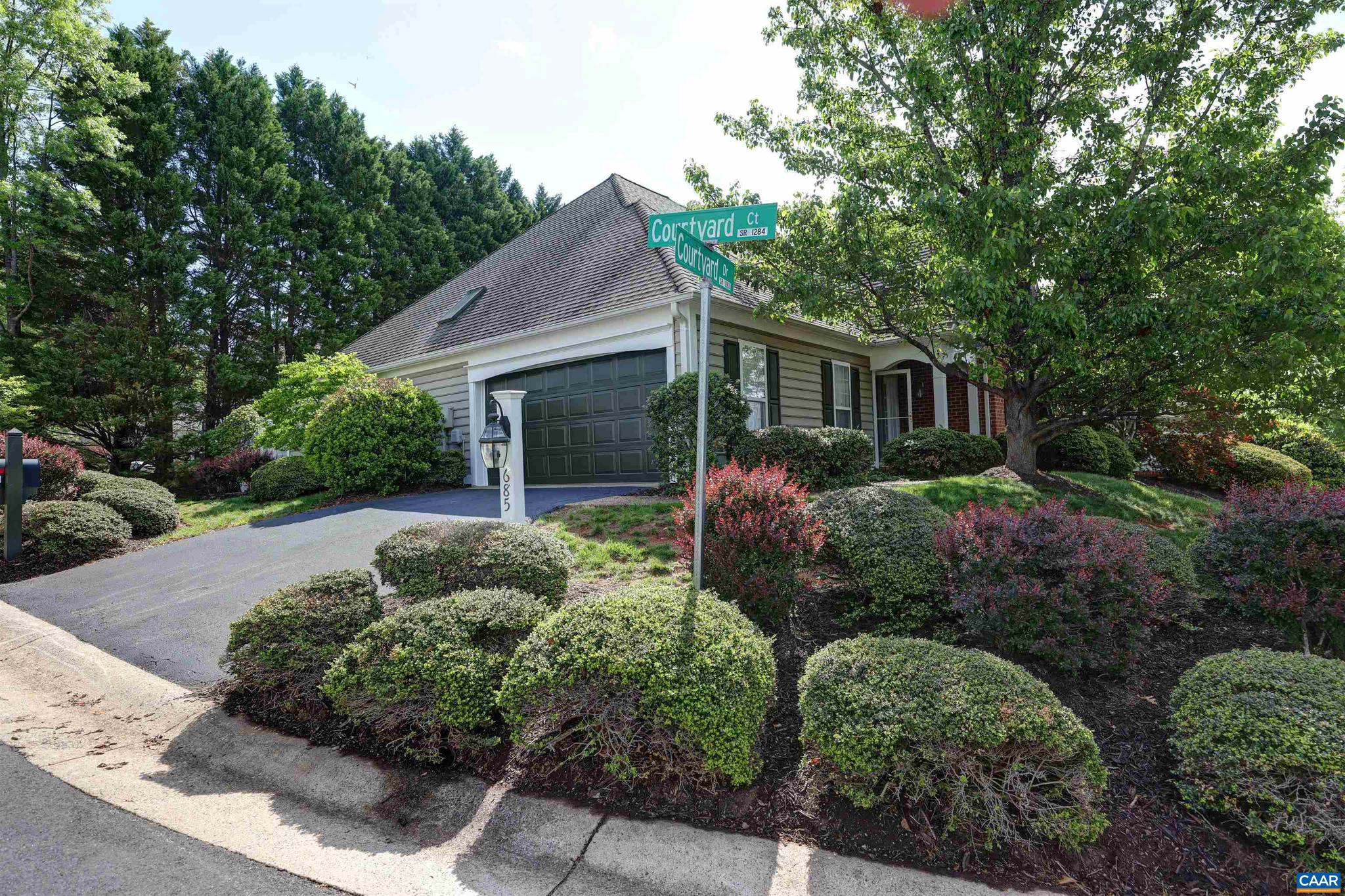 REDFIELDS - Residential