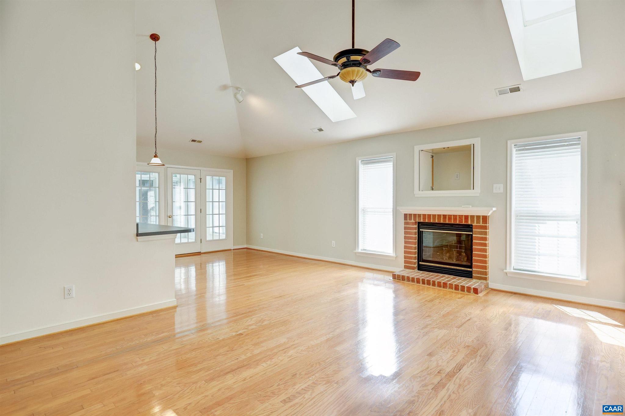 REDFIELDS - Residential