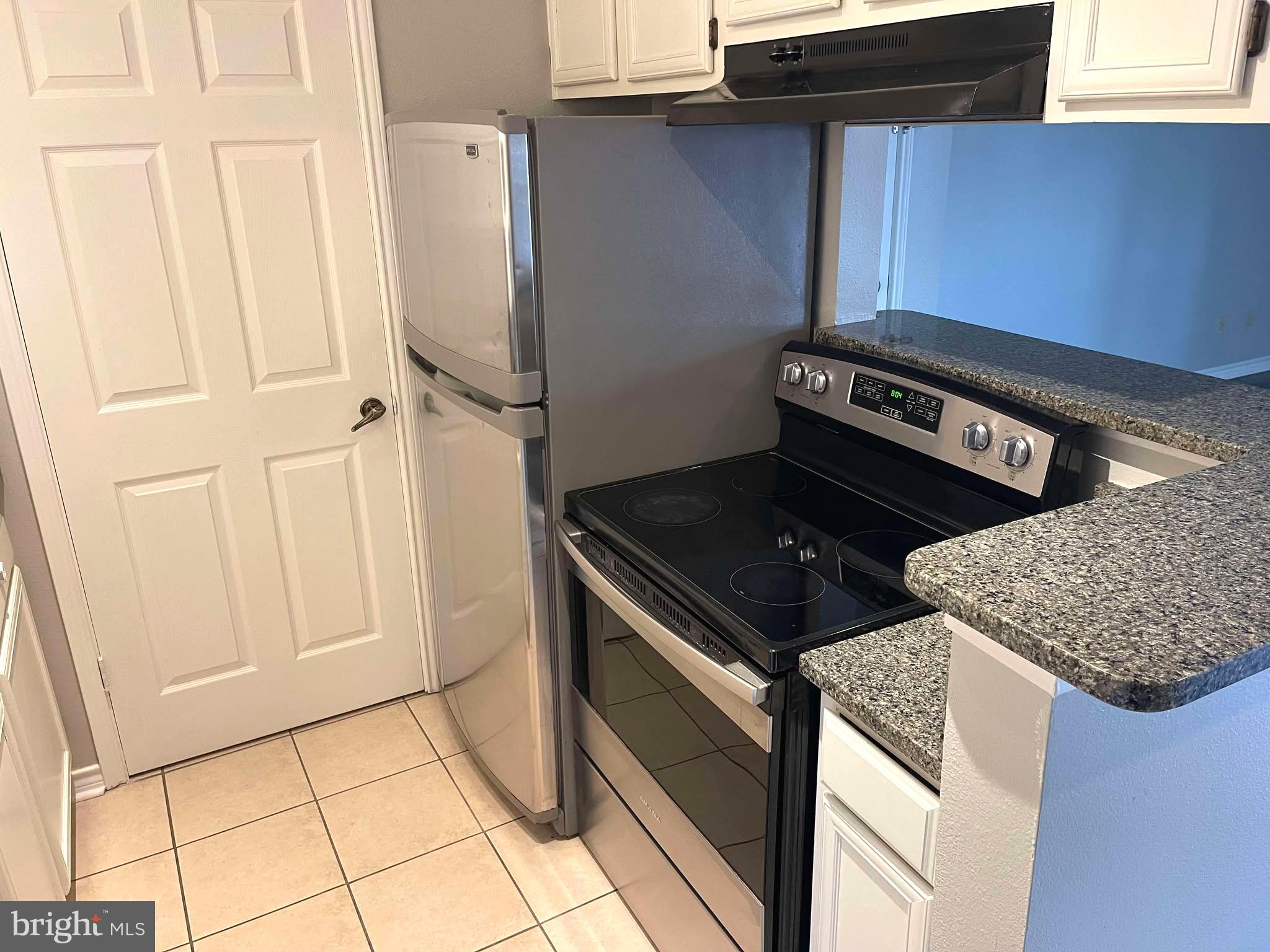 FOUNTAINS AT MCLEAN - Residential Lease