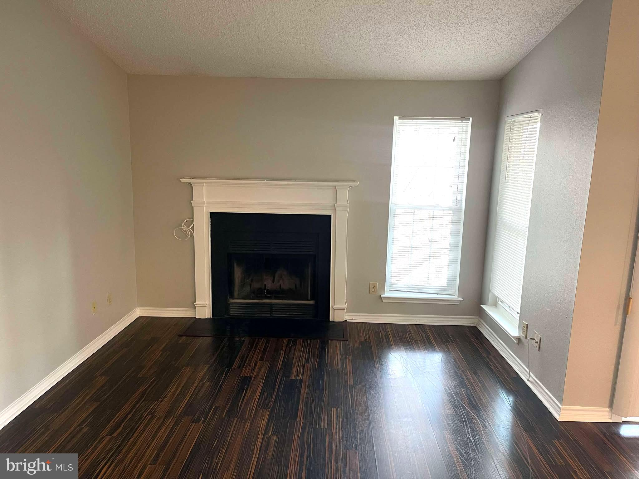 FOUNTAINS AT MCLEAN - Residential Lease