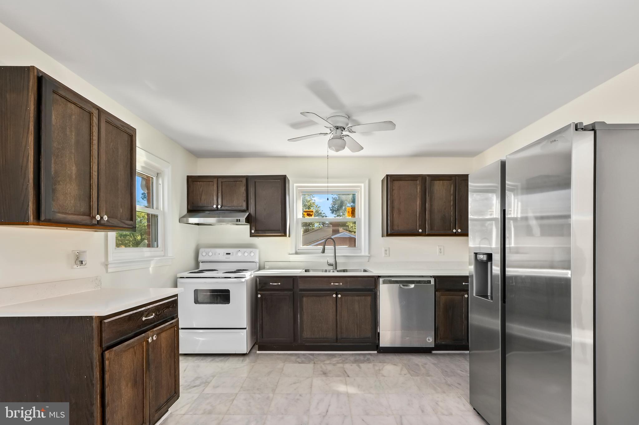 BROOKLAND ESTATES - Residential Lease