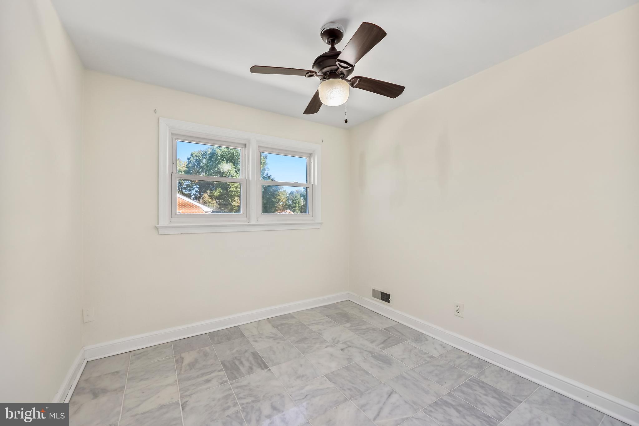 BROOKLAND ESTATES - Residential Lease