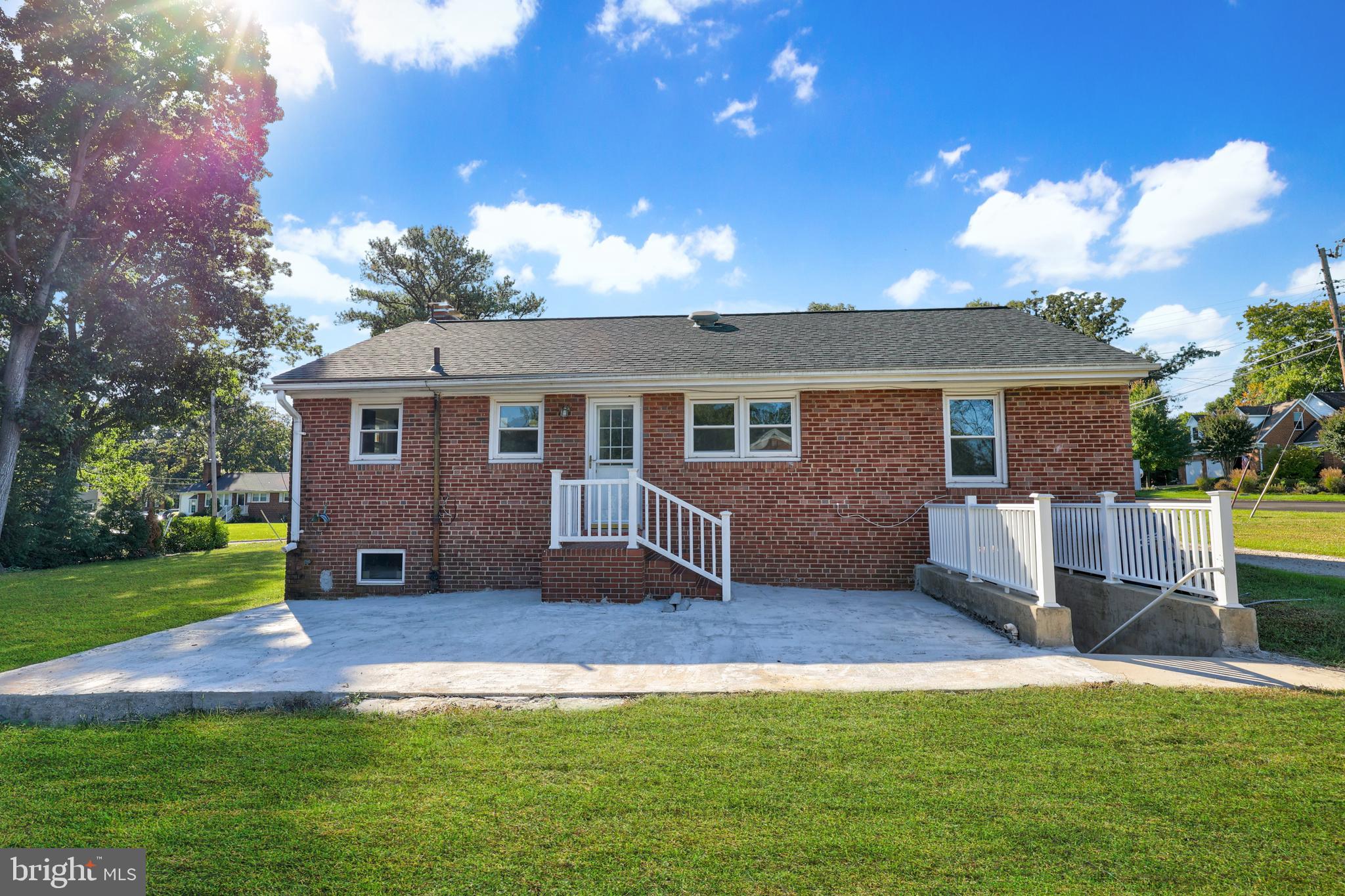 BROOKLAND ESTATES - Residential Lease