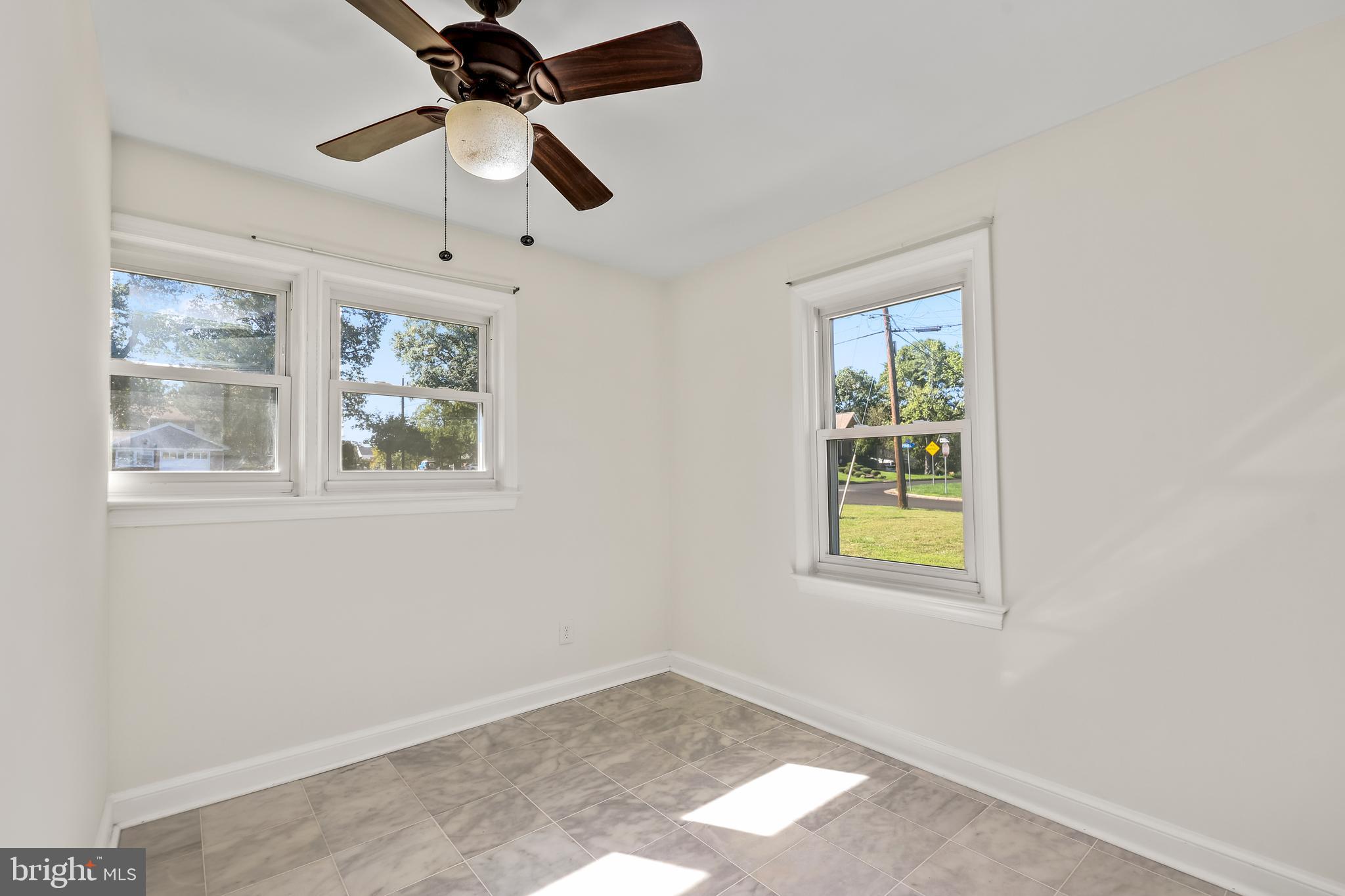 BROOKLAND ESTATES - Residential Lease