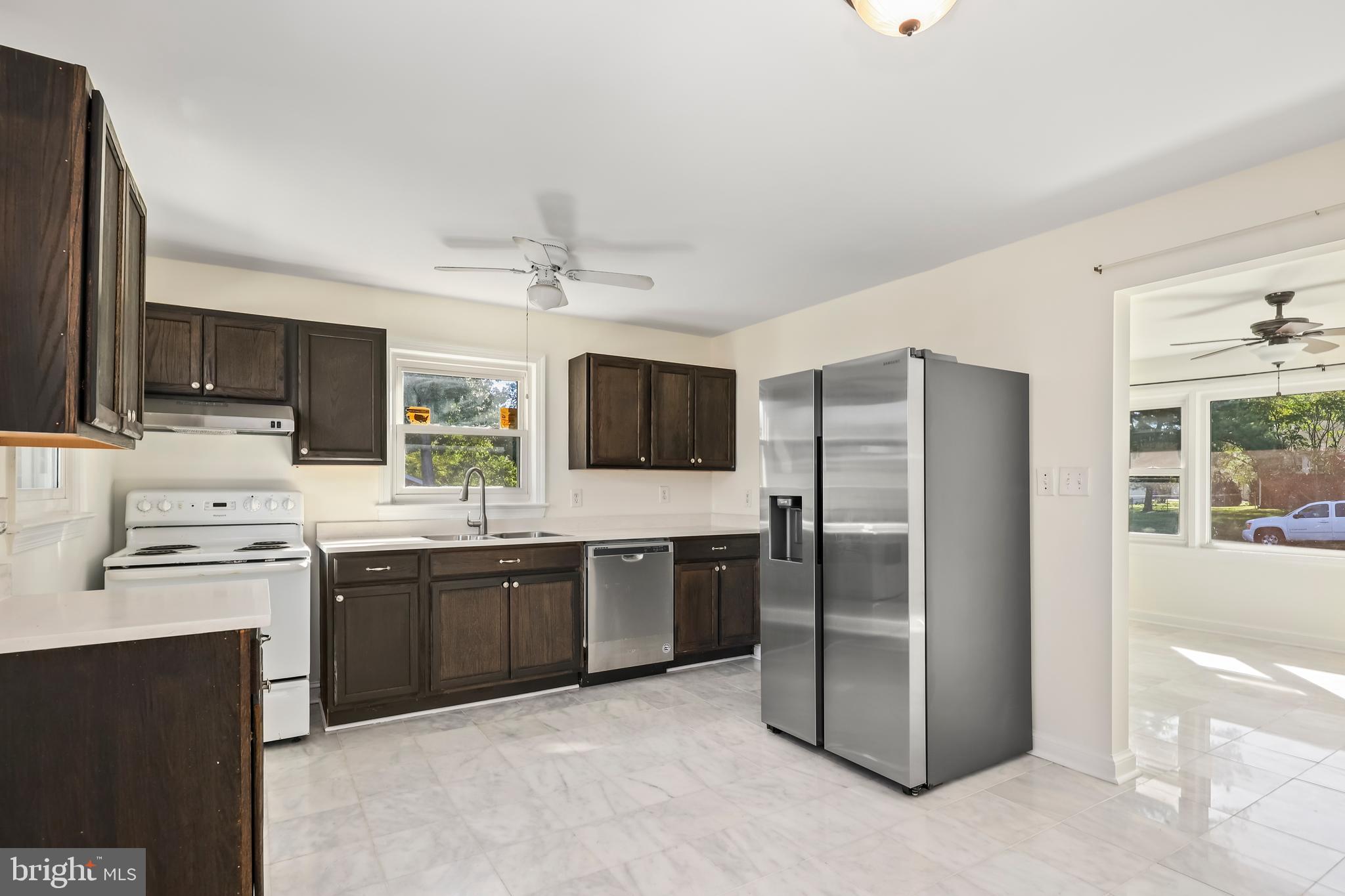 BROOKLAND ESTATES - Residential Lease