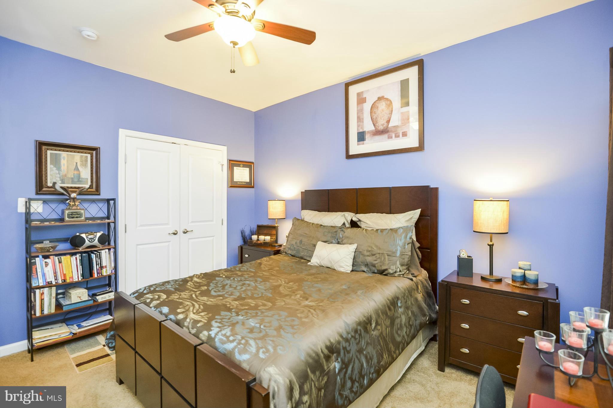 TOWN CENTER COMMONS - Residential