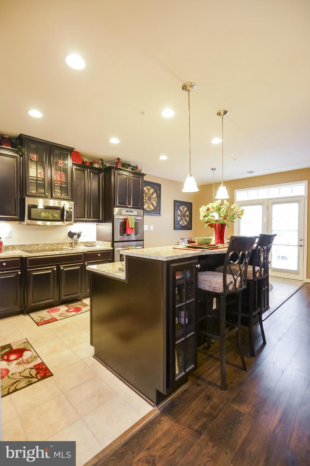 TOWN CENTER COMMONS - Residential