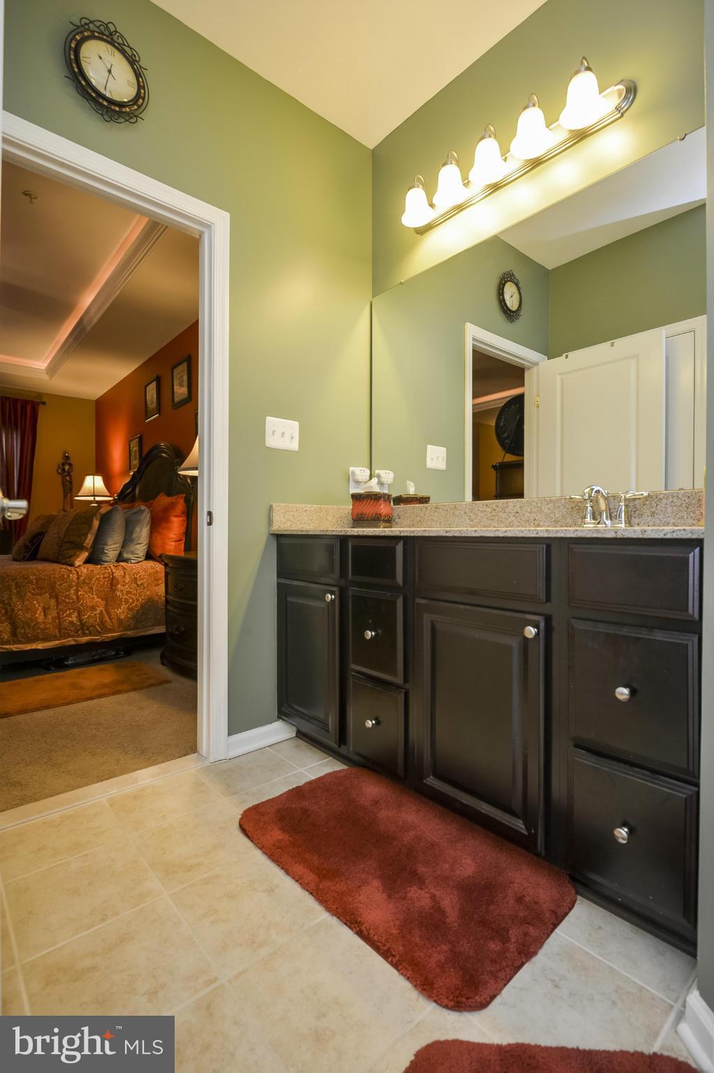 TOWN CENTER COMMONS - Residential