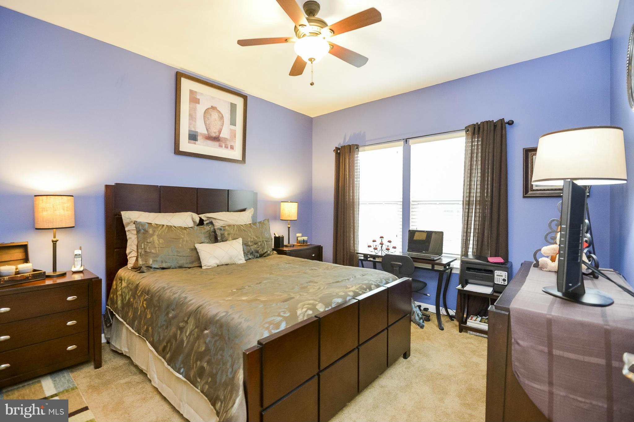 TOWN CENTER COMMONS - Residential