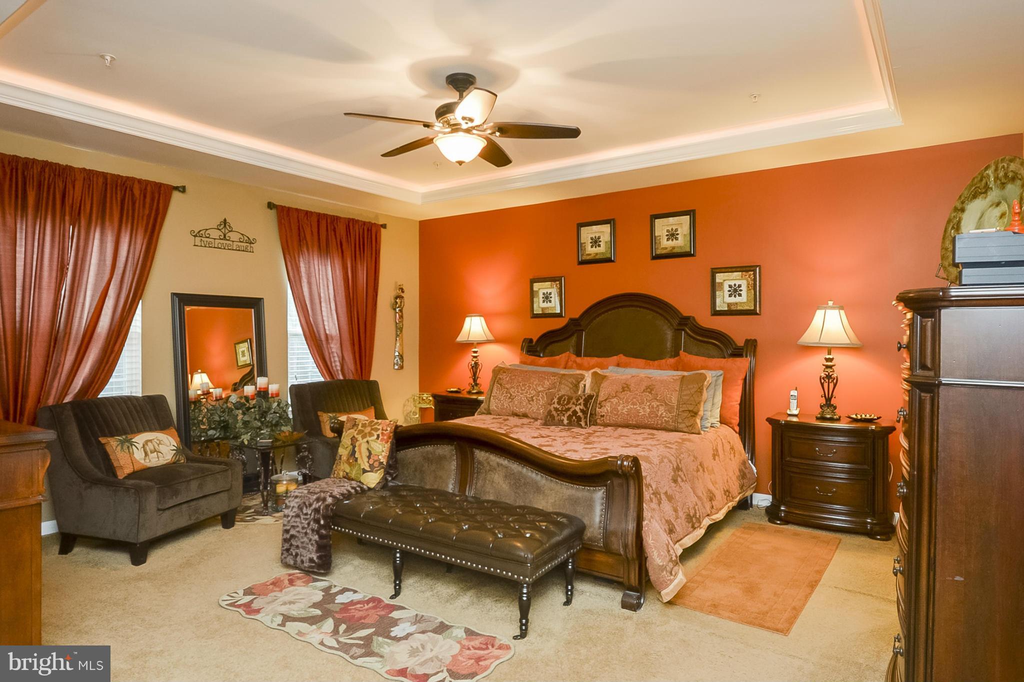 TOWN CENTER COMMONS - Residential