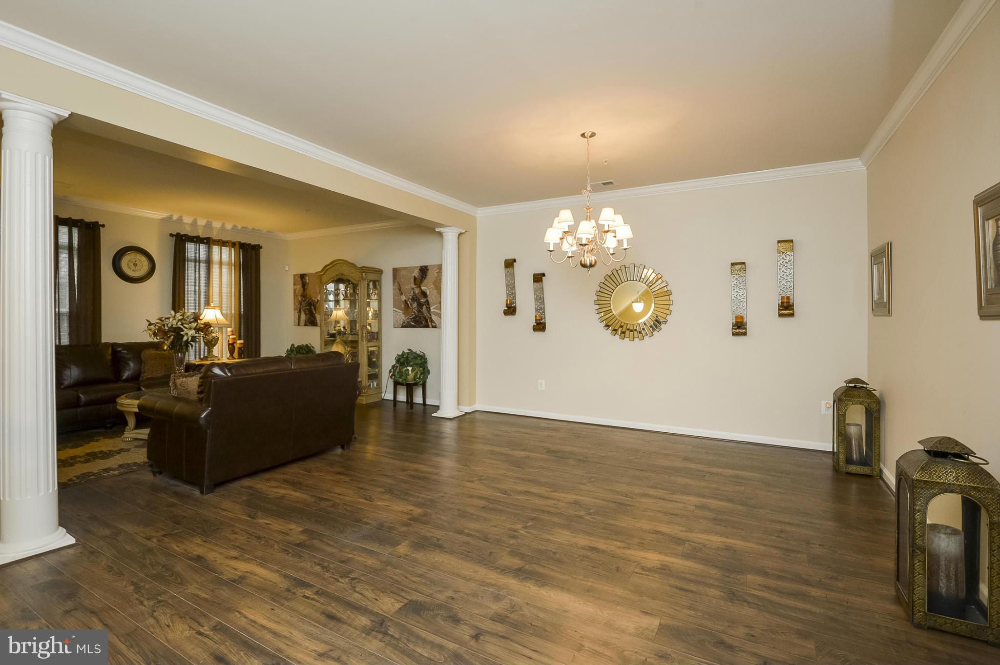 TOWN CENTER COMMONS - Residential