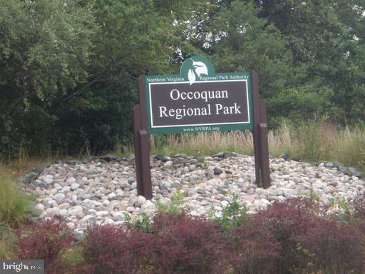 MOORINGS OF OCCOQUAN CON - Residential Lease