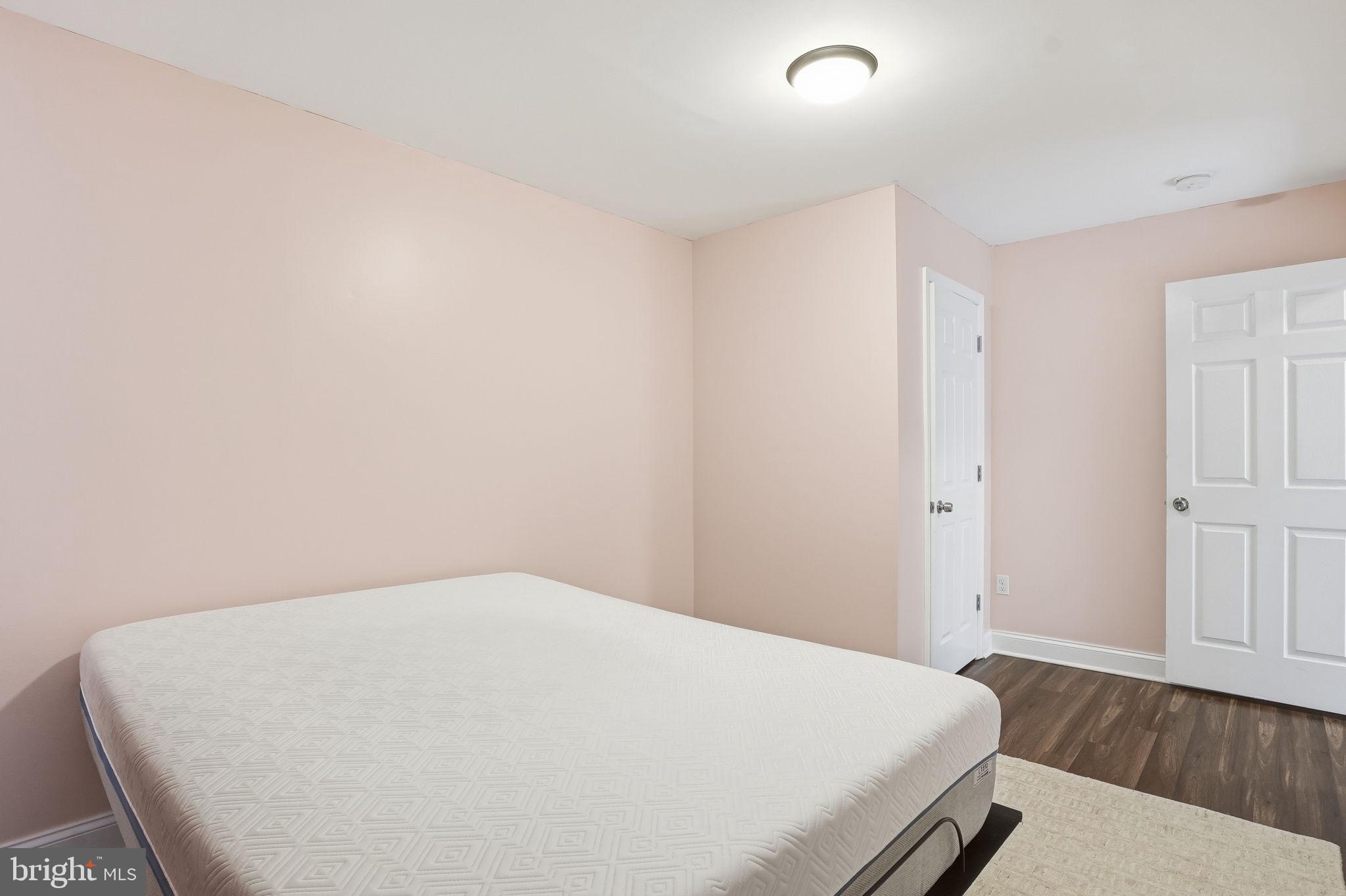 UPPER MAGOTHY BEACH - Residential