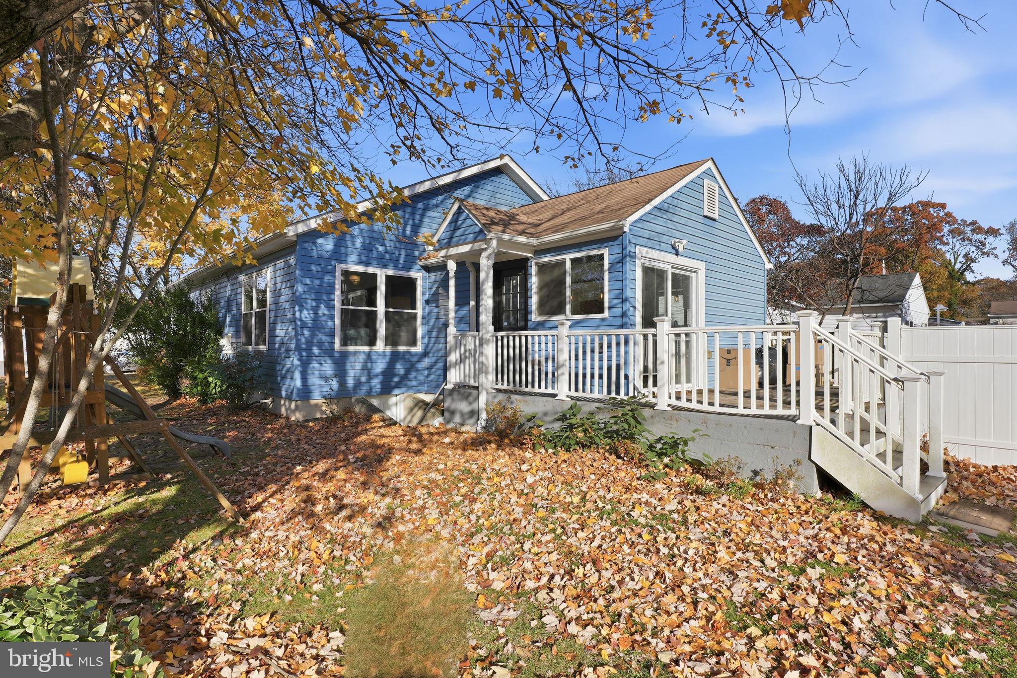 UPPER MAGOTHY BEACH - Residential