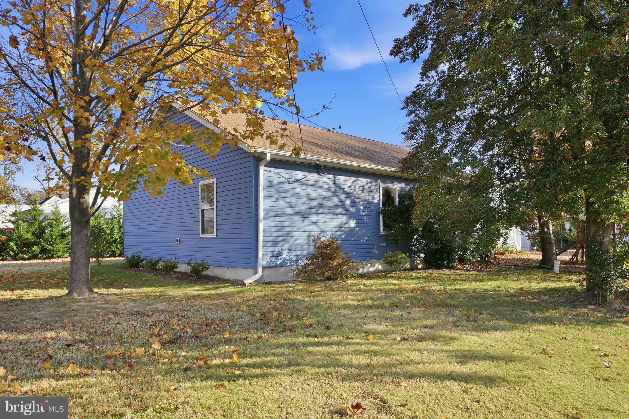 UPPER MAGOTHY BEACH - Residential