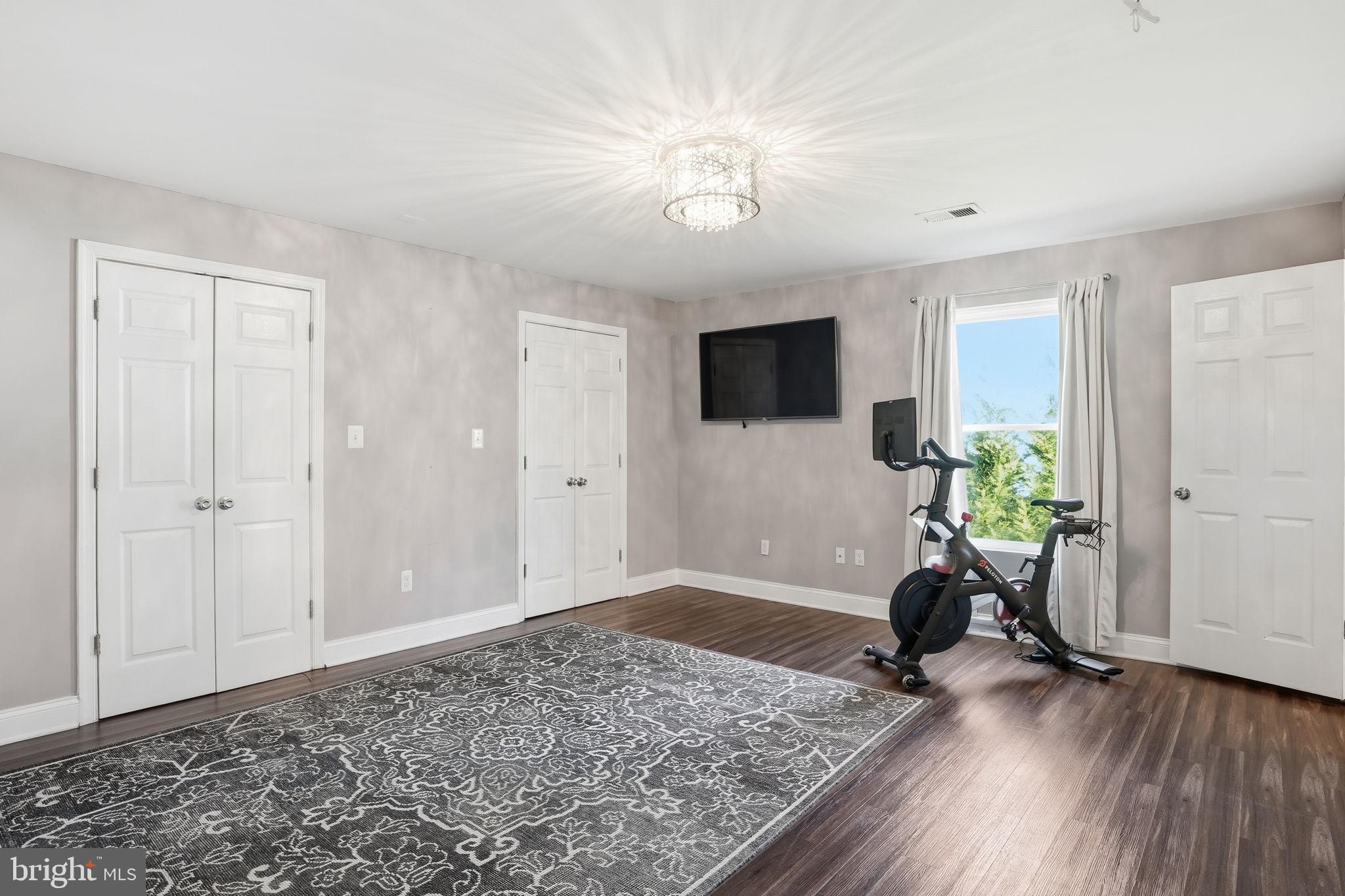 UPPER MAGOTHY BEACH - Residential