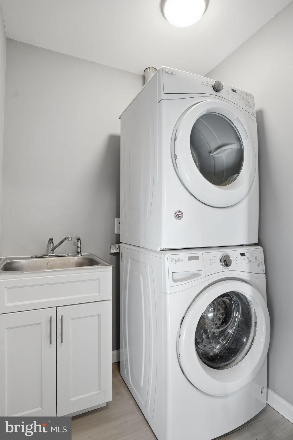 UPPER MAGOTHY BEACH - Residential