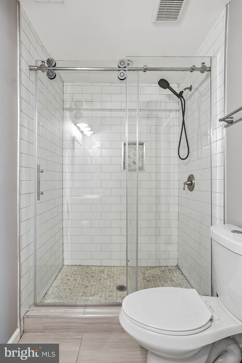 UPPER MAGOTHY BEACH - Residential