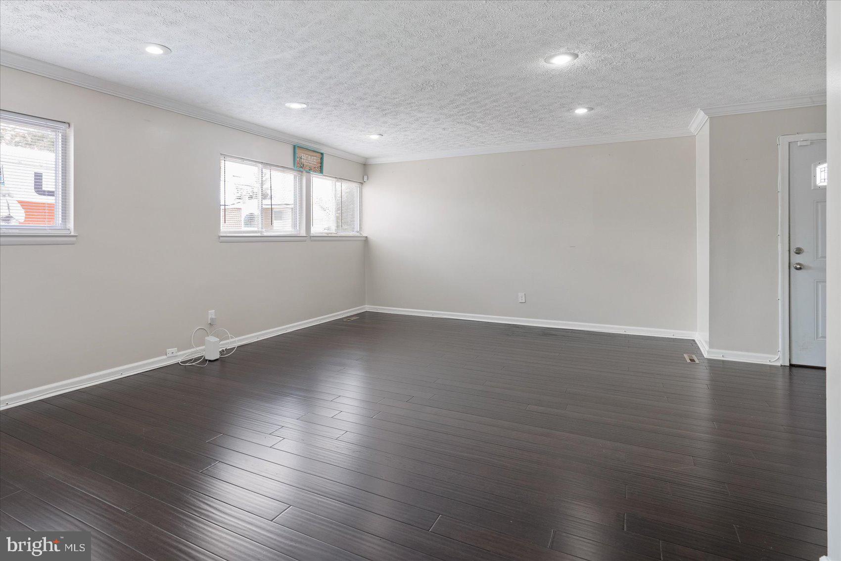 RANDALLSTOWN - Residential