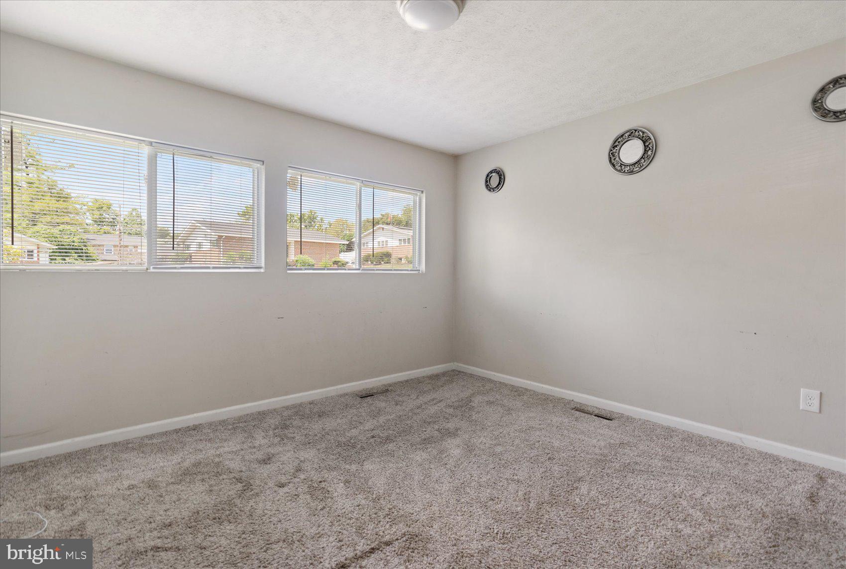 RANDALLSTOWN - Residential