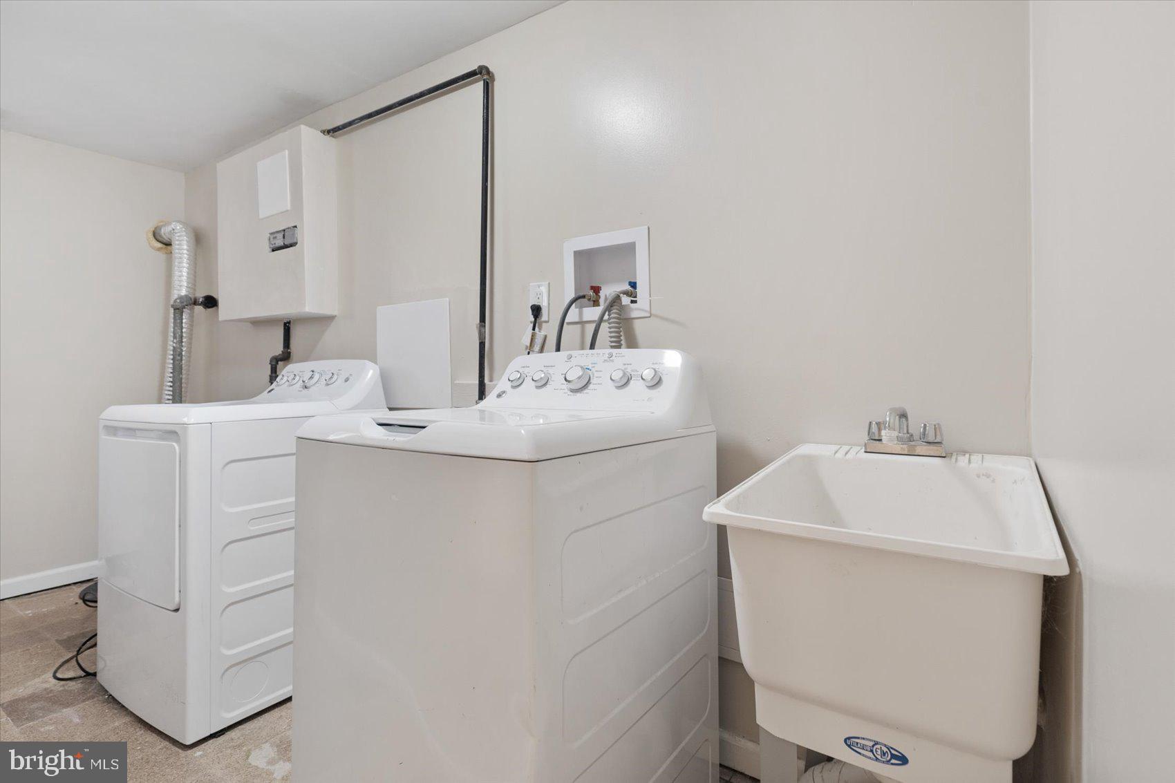 RANDALLSTOWN - Residential