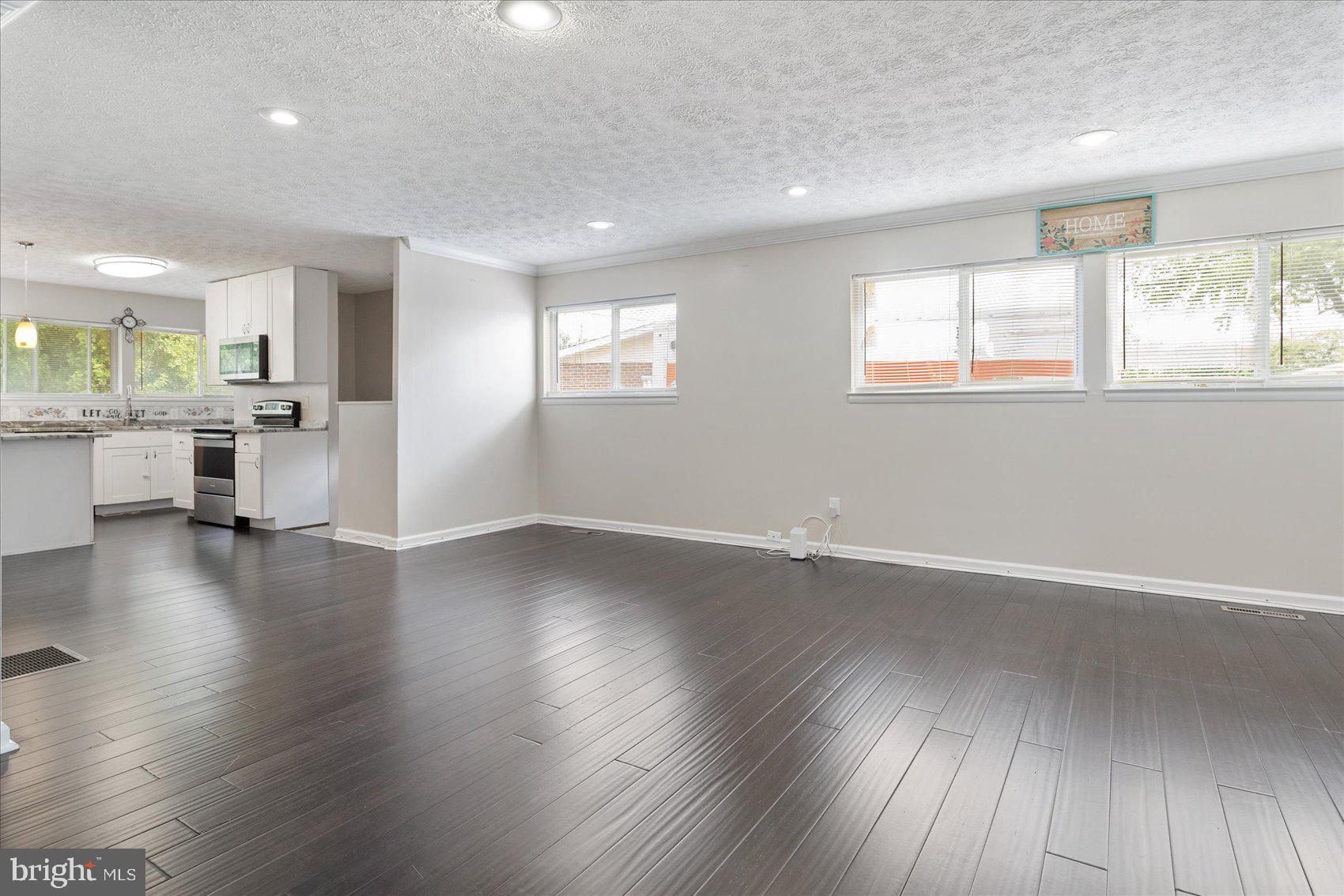 RANDALLSTOWN - Residential