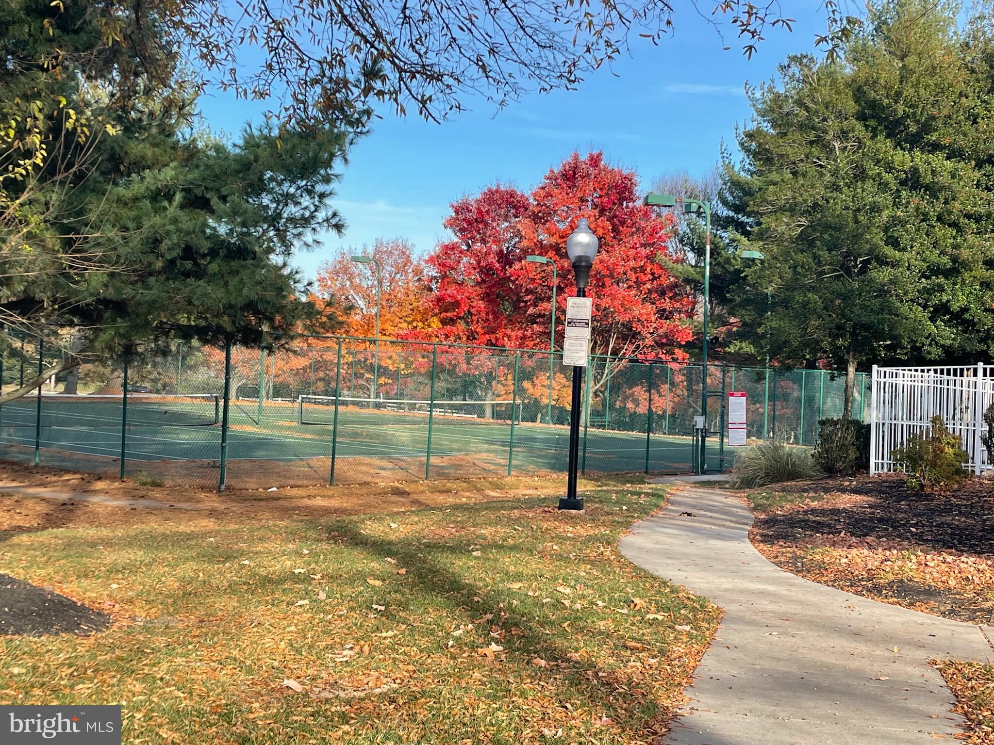 SILVERBROOK FARMS - Residential