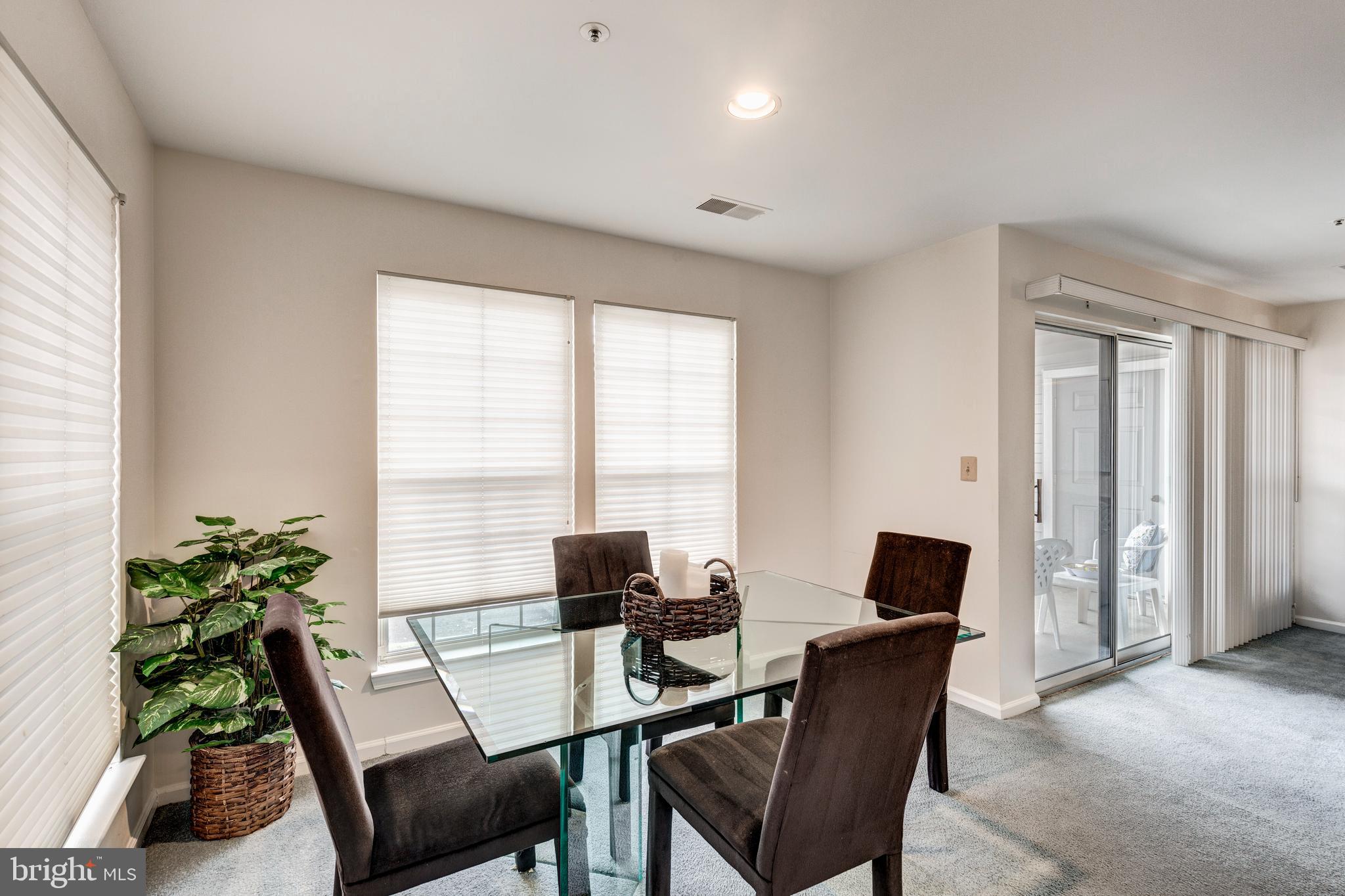 SILVERBROOK FARMS - Residential