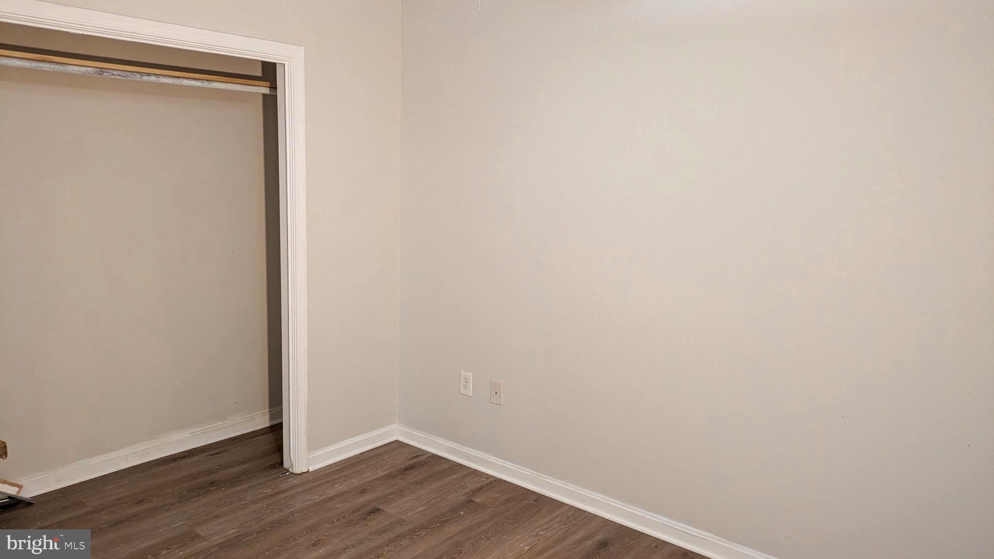 LONG BEACH - Residential