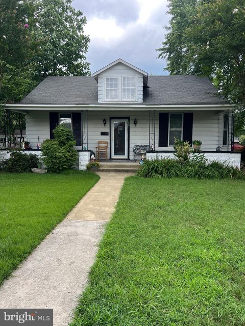 Photo of 3801 8th Street S, ARLINGTON, VA 22204 (MLS # VAAR2076864)
