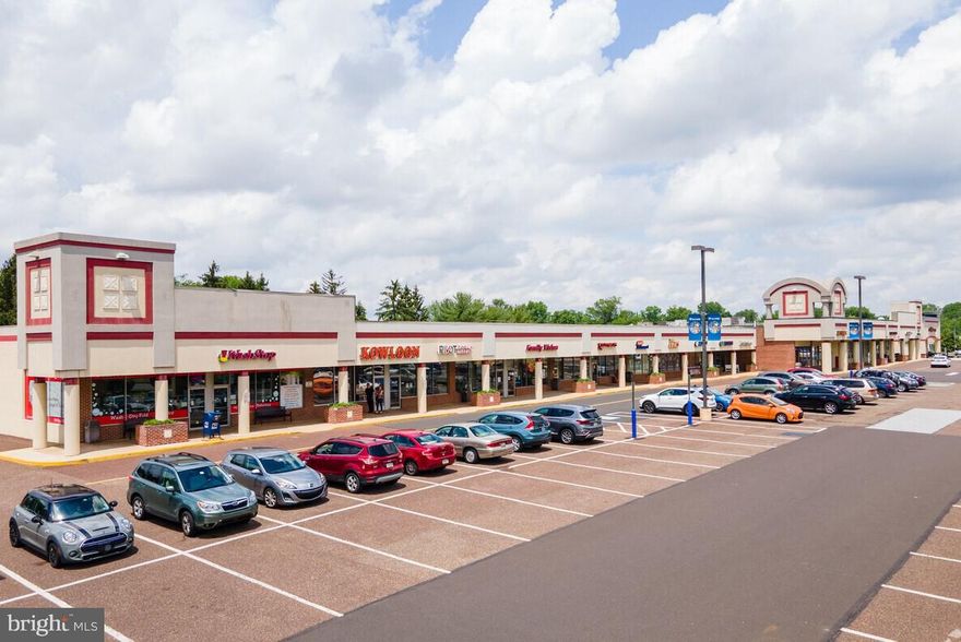 Allen Forge Shopping Center - Highly visible established  neighborhood center with anchor tenants CVS and Bank of America.   2,500 SF retail restaurant space available. 1,600 SF retail space also available, and 4,600 SF  available for credit tenant at $19/SF; 9,200 SF available total.
Great traffic! High income demographics within 5 miles of the center. Located near High School and Merck Pharmaceutical. Positioned at the signalized intersection of Allentown Road and Valley Forge Road. Recently renovated. Well established. Conveniently located. Great Parking.