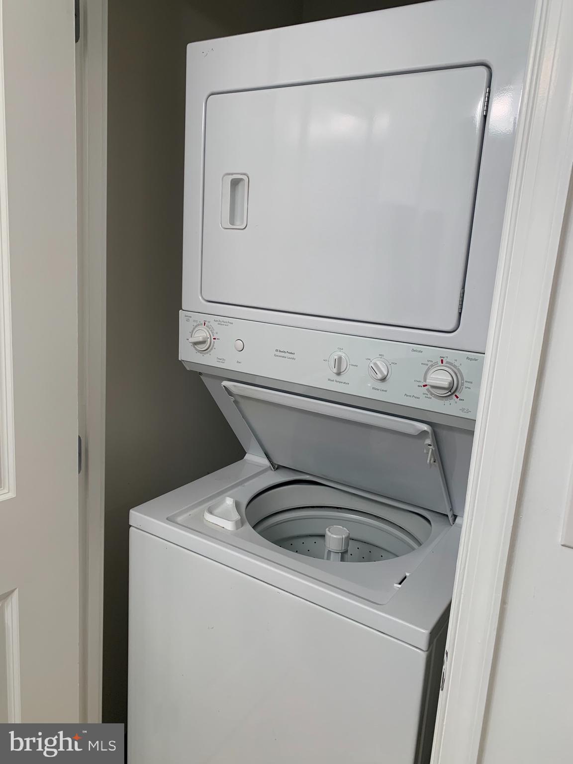 FLEET STREET CONDOMINIUMS - Residential Lease