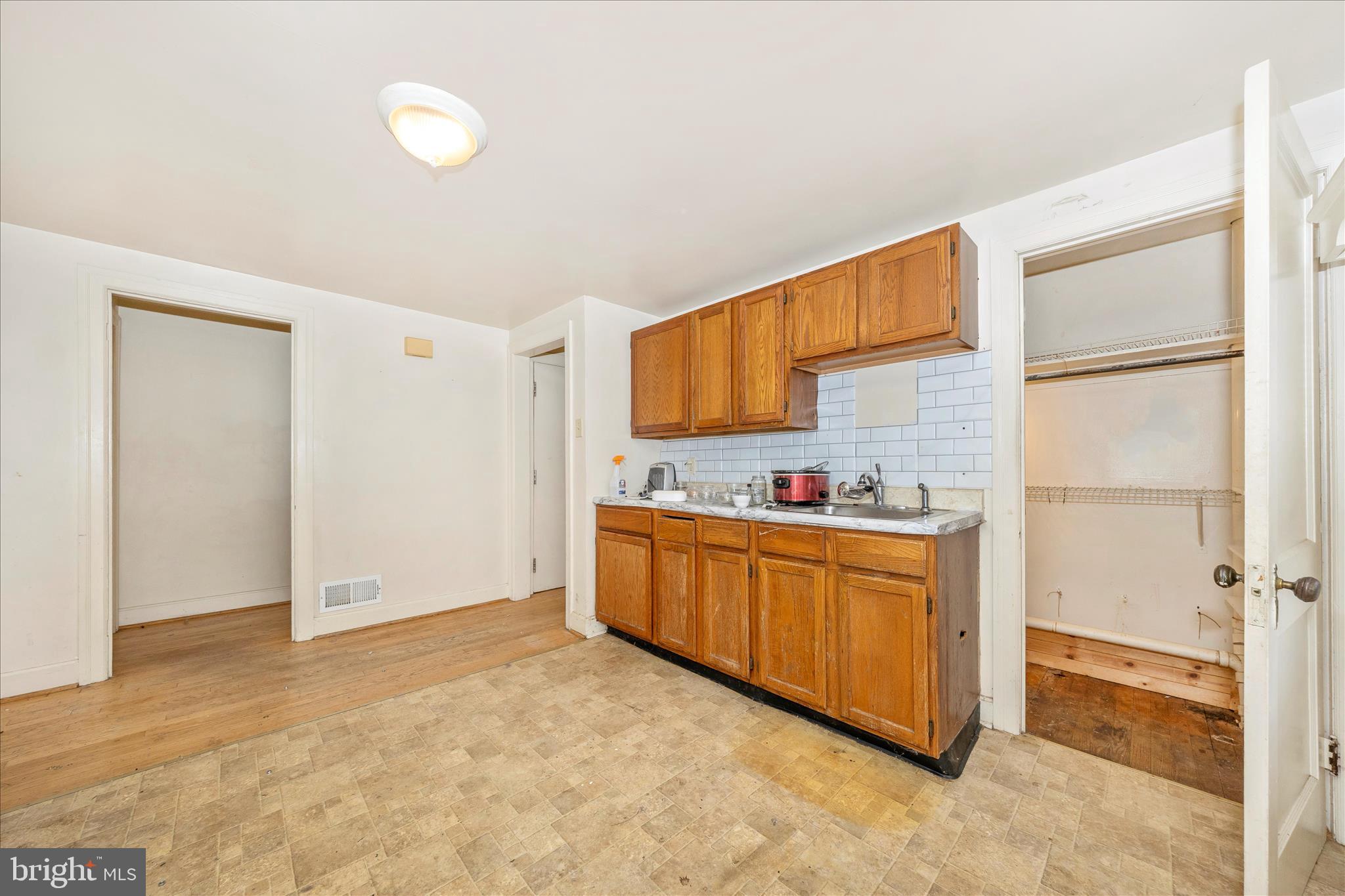 HAGERSTOWN - Residential Income