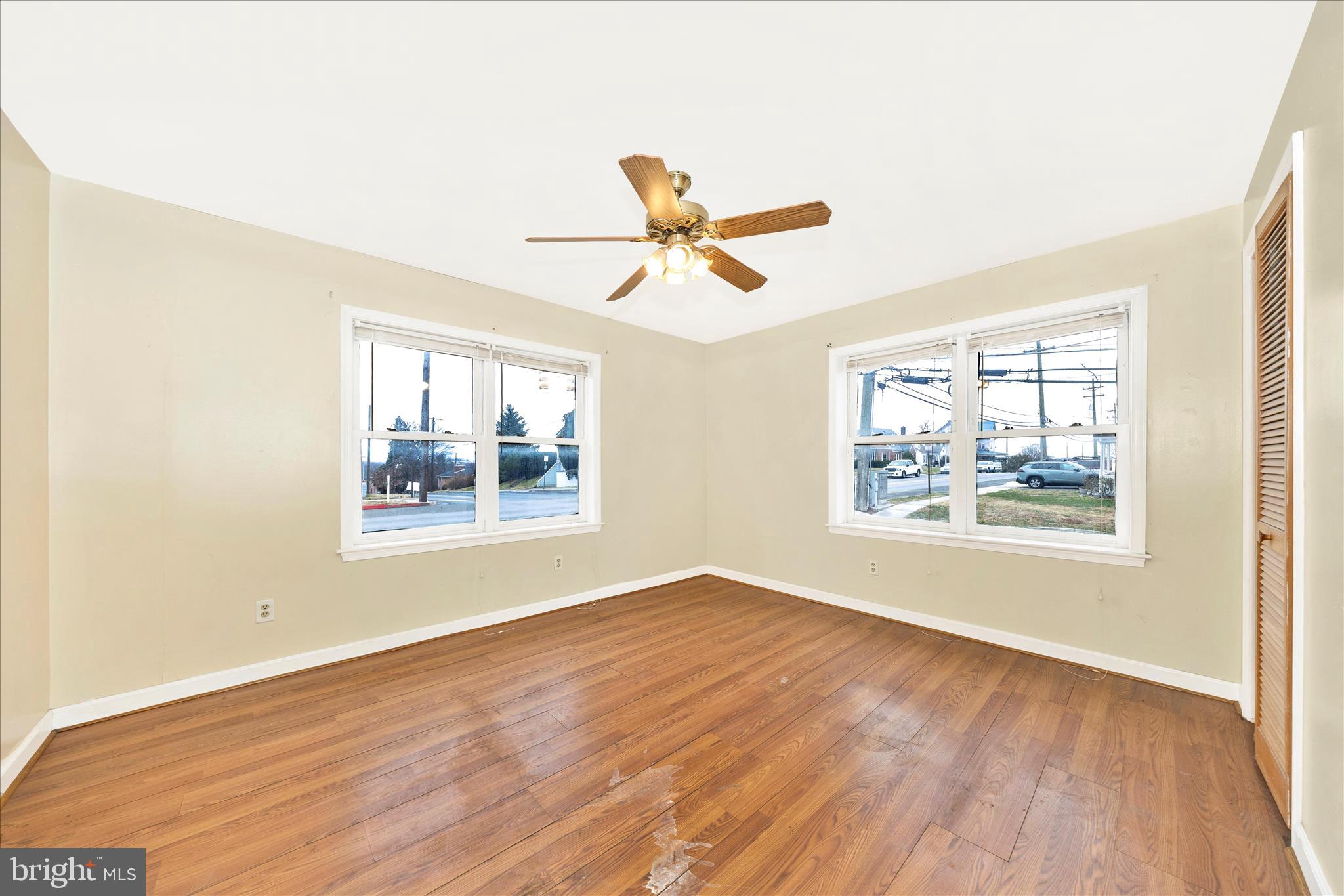 HAGERSTOWN - Residential Income