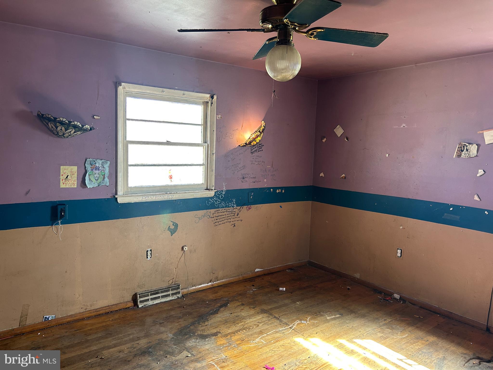 HILLCREST MANOR - Residential