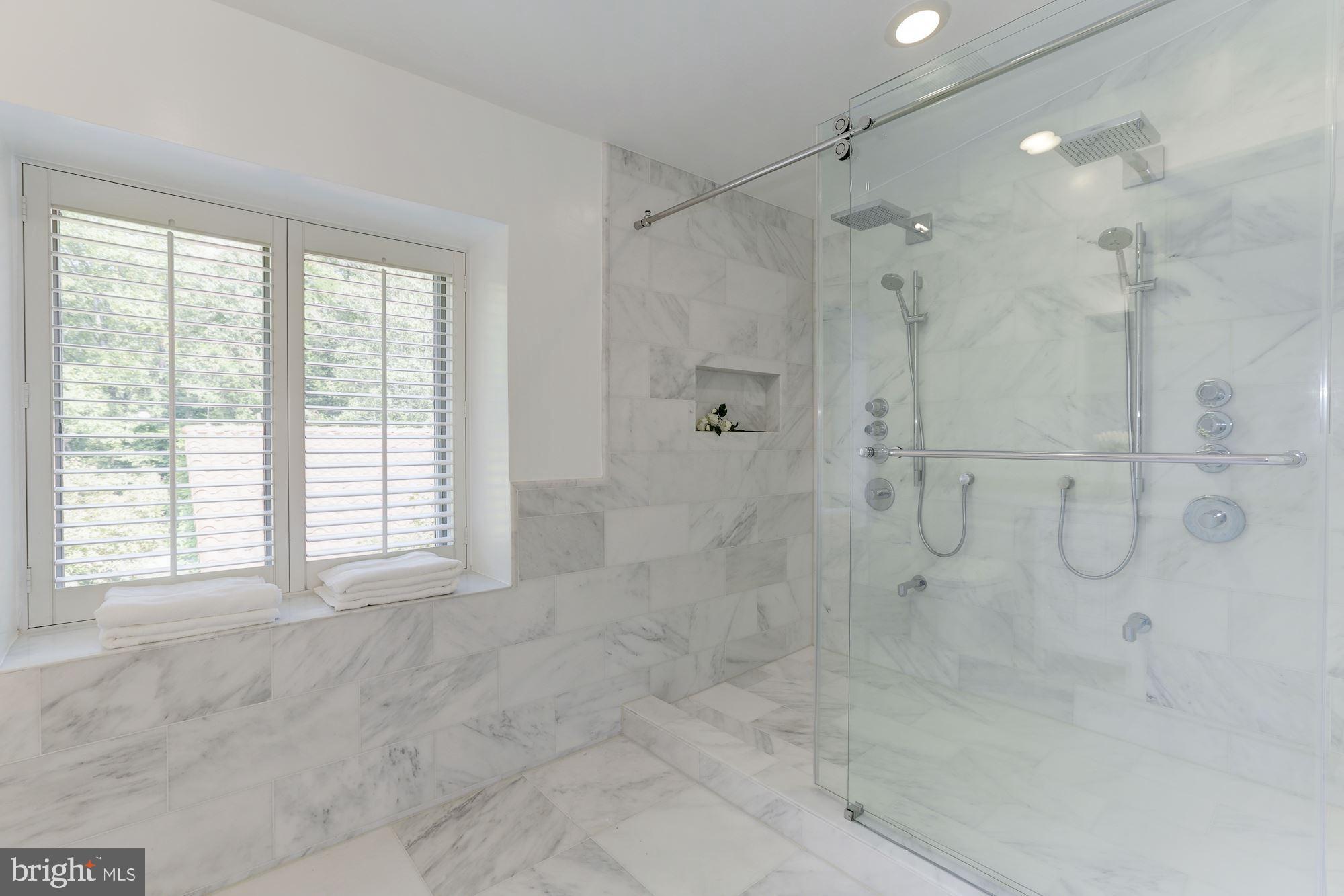 BANNOCKBURN HEIGHTS - Residential