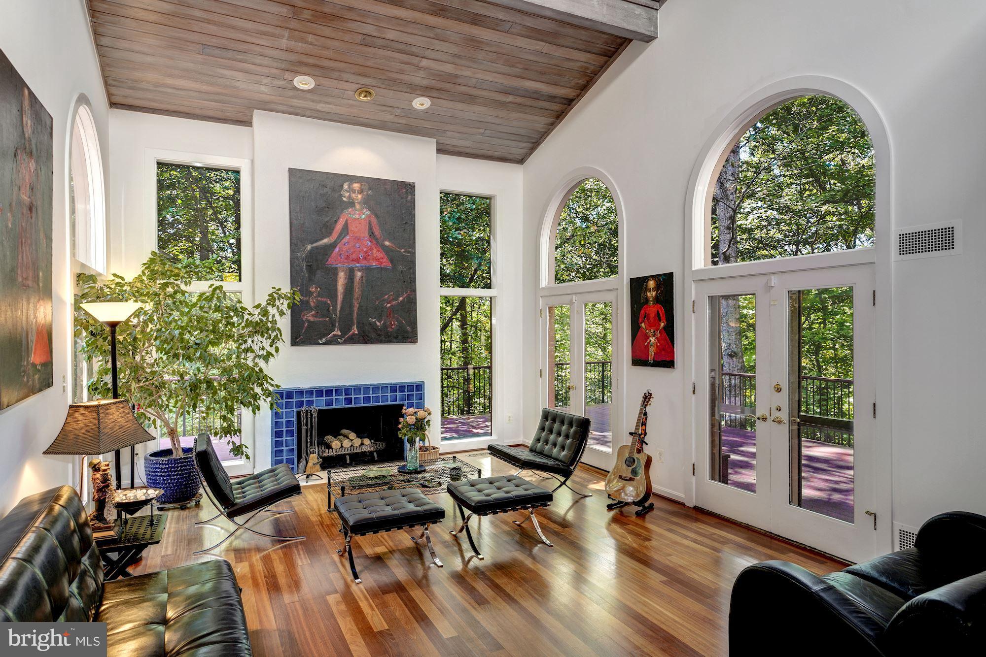 BANNOCKBURN HEIGHTS - Residential