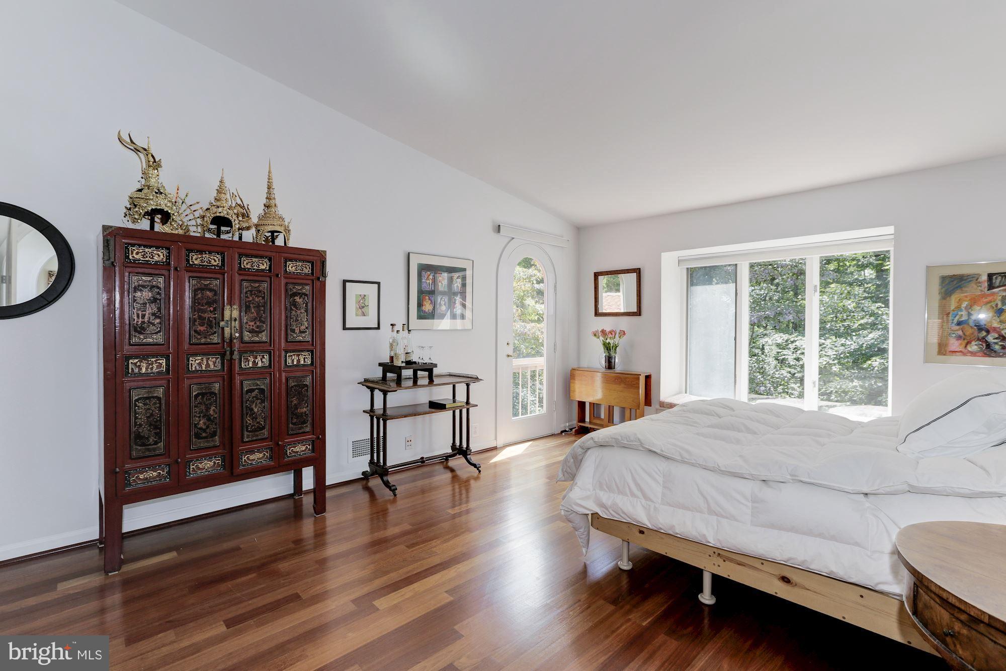 BANNOCKBURN HEIGHTS - Residential