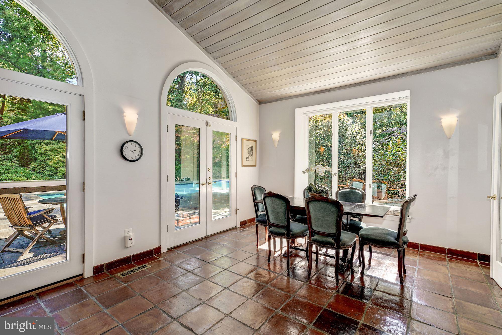 BANNOCKBURN HEIGHTS - Residential