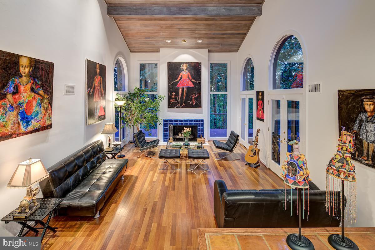 BANNOCKBURN HEIGHTS - Residential