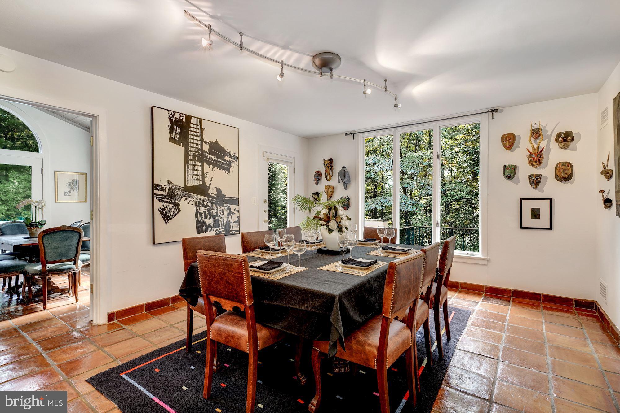 BANNOCKBURN HEIGHTS - Residential