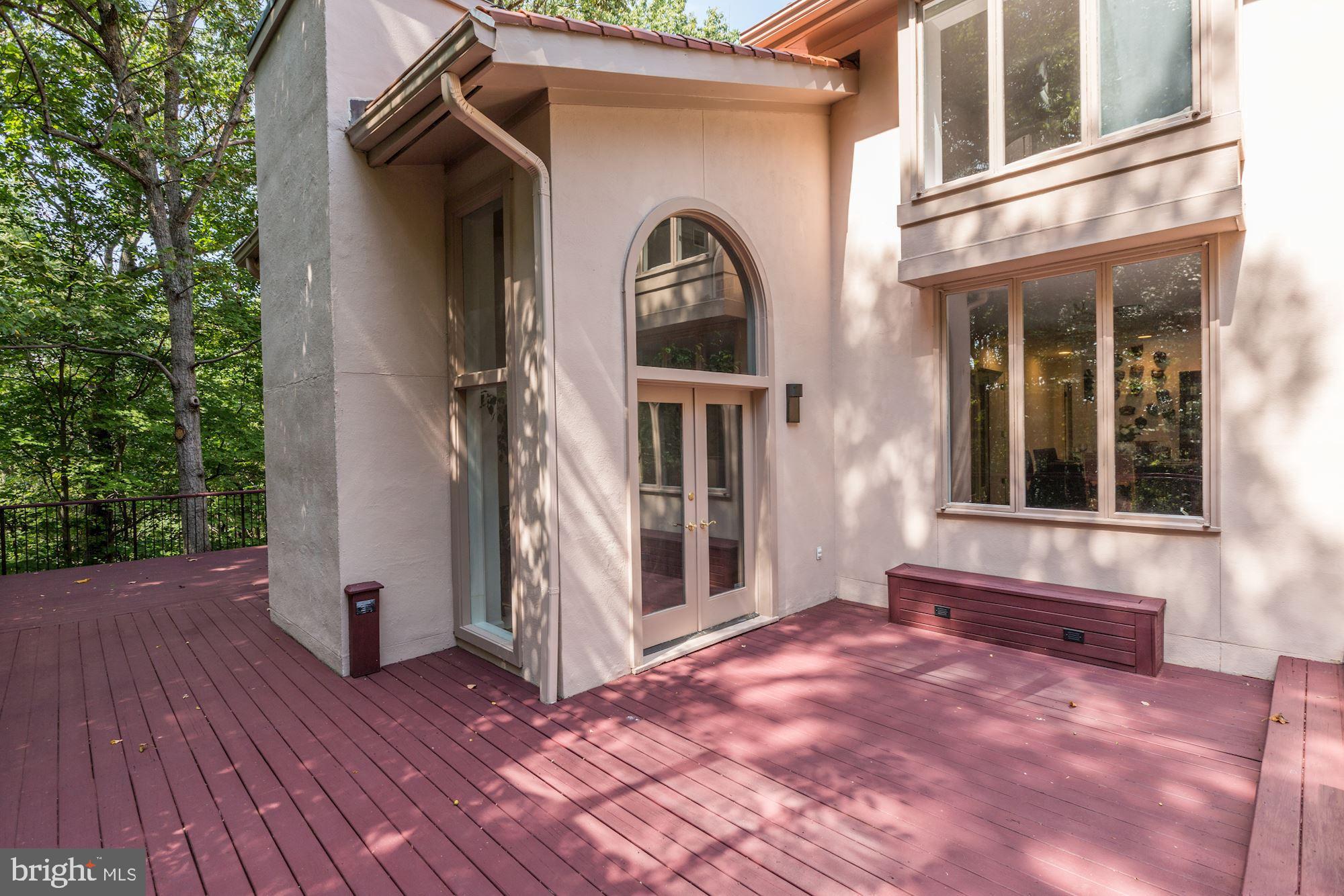 BANNOCKBURN HEIGHTS - Residential