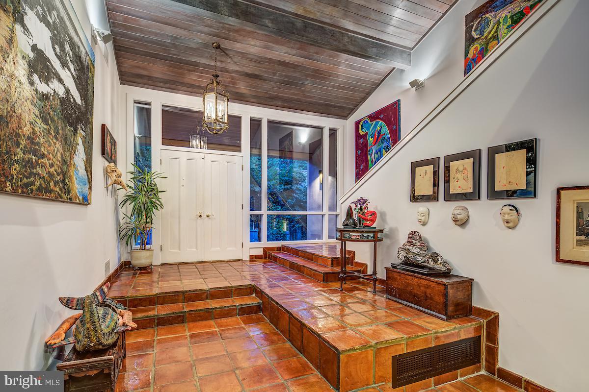 BANNOCKBURN HEIGHTS - Residential