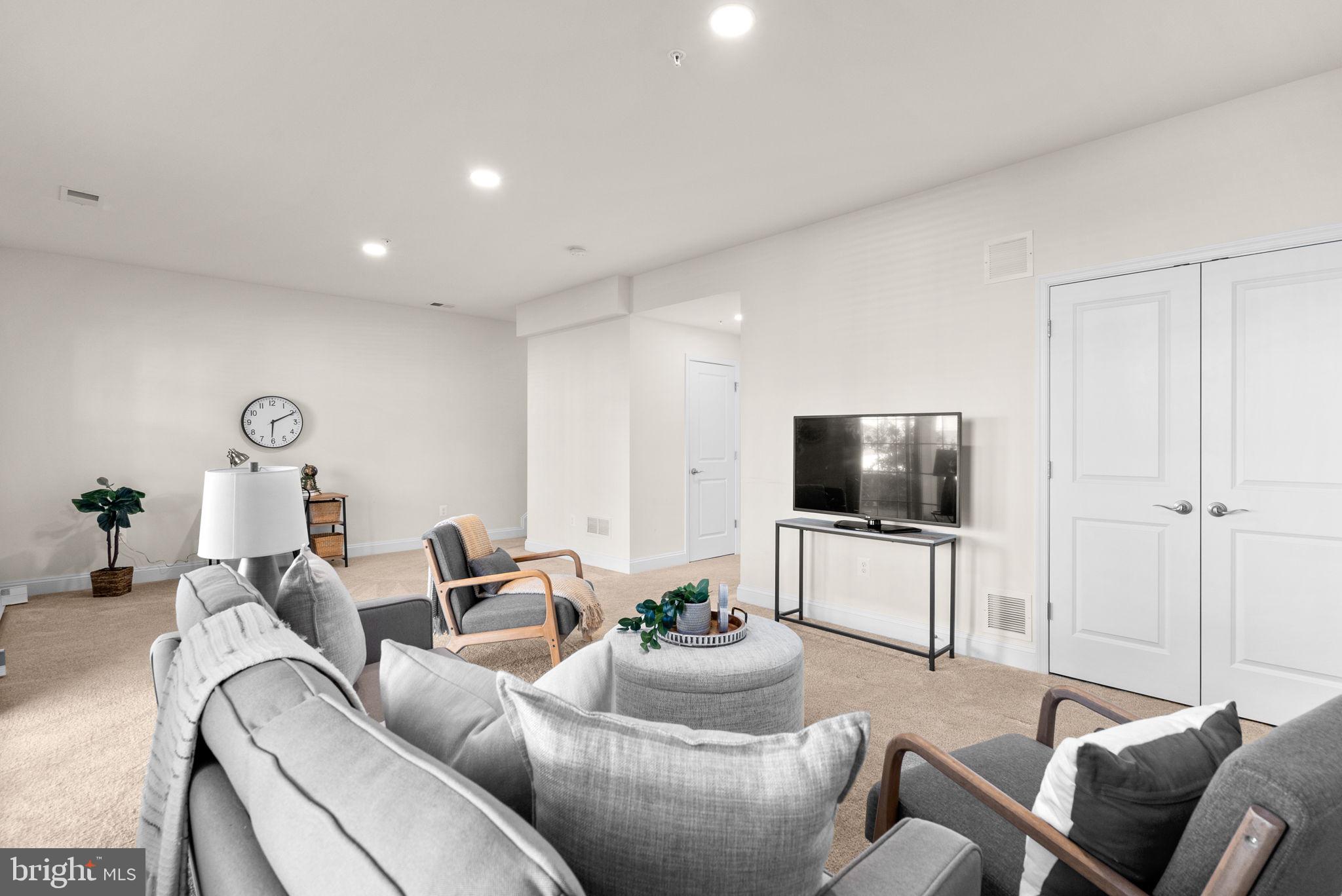 REISTERSTOWN - Residential