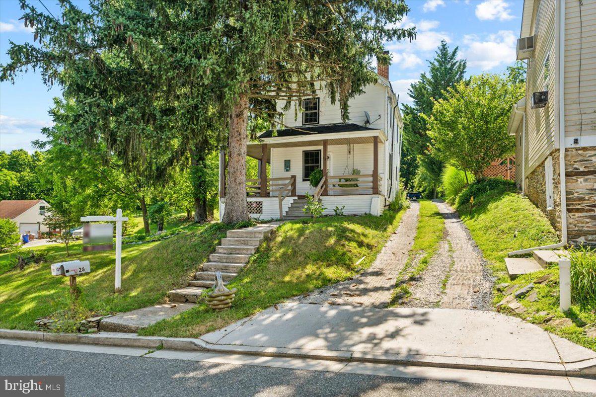 MIDDLETOWN - Residential