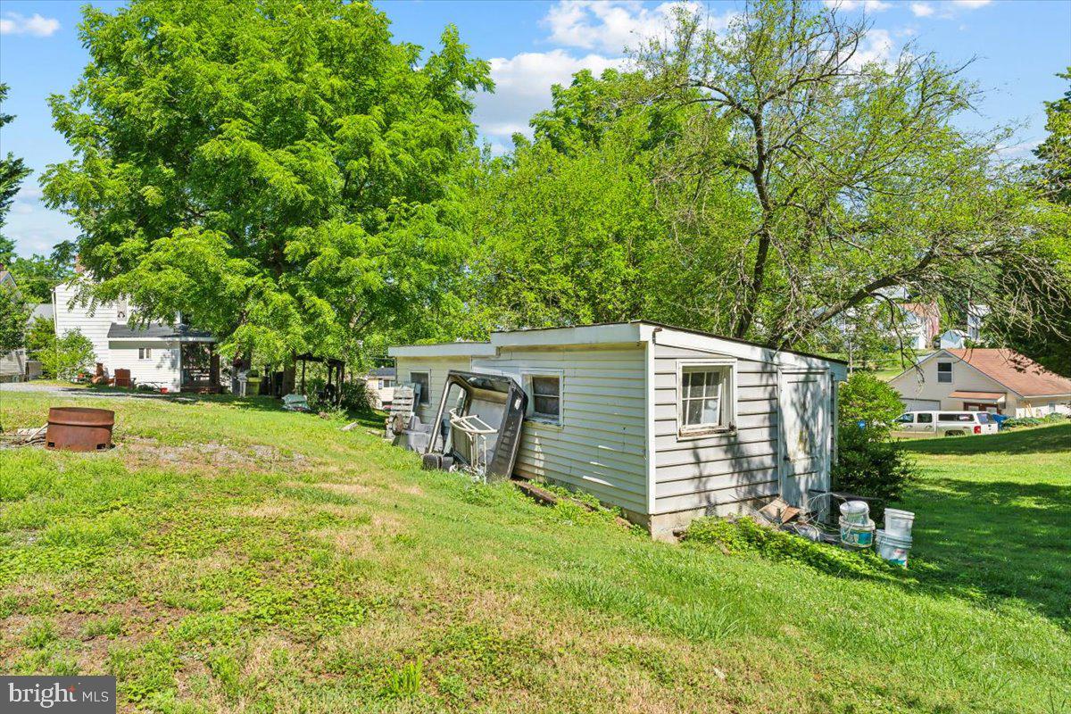 MIDDLETOWN - Residential